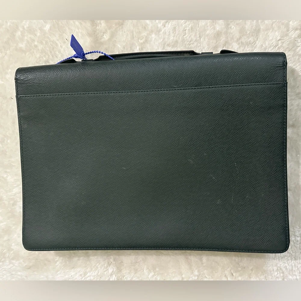 Louis Vuitton Large Green Taiga Leather Briefcase - Picture 5 of 12